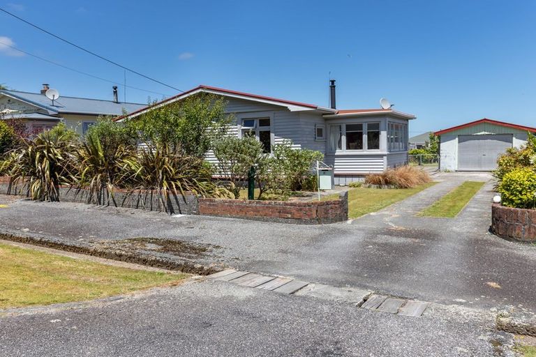Photo of property in 20 Ashmore Avenue, Cobden, Greymouth, 7802