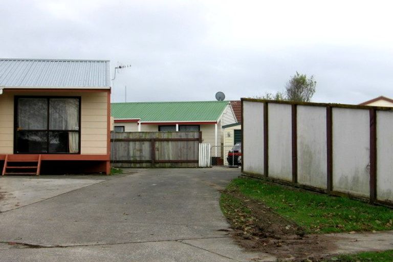 Photo of property in 48b Suzanne Grove, Kelvin Grove, Palmerston North, 4414