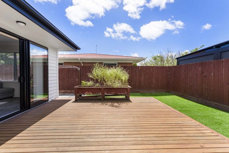 Photo of property in 51a Cosgrave Road, Papakura, 2110