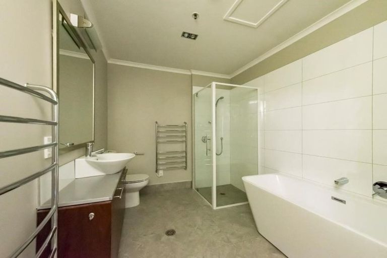 Photo of property in Augusta Apartments, 30/254 Willis Street, Te Aro, Wellington, 6011