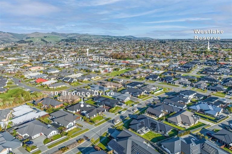 Photo of property in 10 Bronco Drive, Aidanfield, Christchurch, 8025