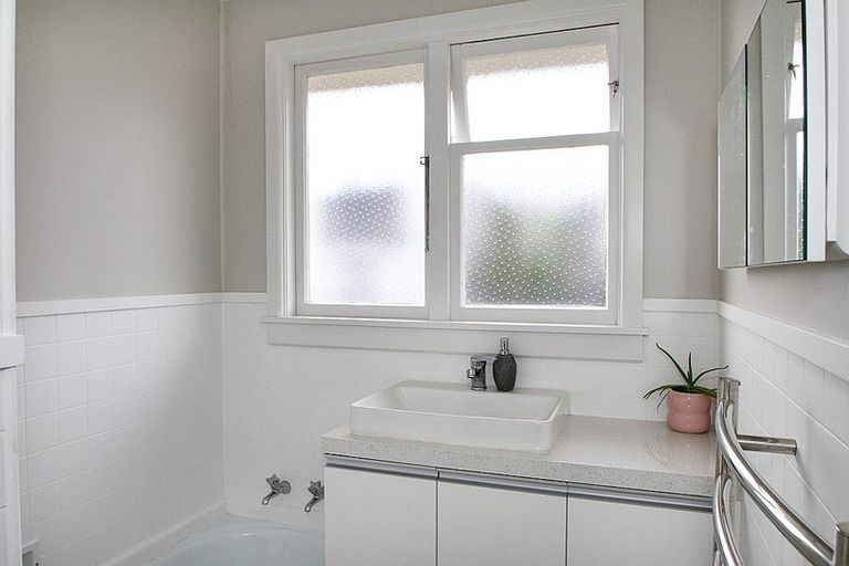 Photo of property in 20 Arrow Crescent, Holmes Hill, Oamaru, 9401