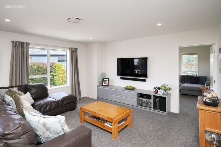 Photo of property in 8 Crampton Close, Kaiapoi, 7630