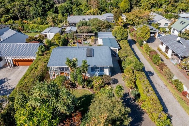 Photo of property in 14 Alexander Street, Waikanae, 5036