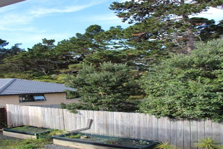 Photo of property in 14 Regency Place, Sunnynook, Auckland, 0632