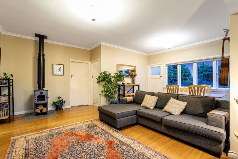 Photo of property in 19 Main Road, Titahi Bay, Porirua, 5022