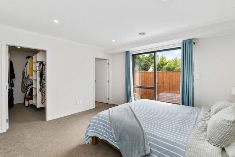 Photo of property in 6 Saint Vincent Way, Waikanae, 5036