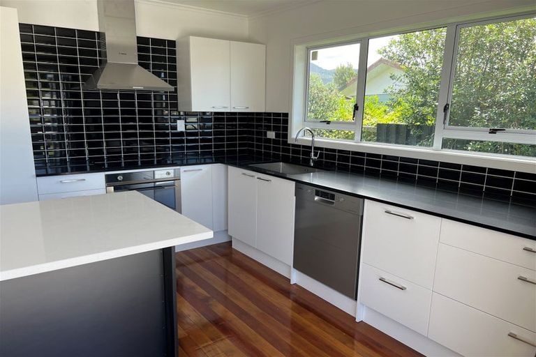 Photo of property in 86 Maria Place, Turangi, 3334