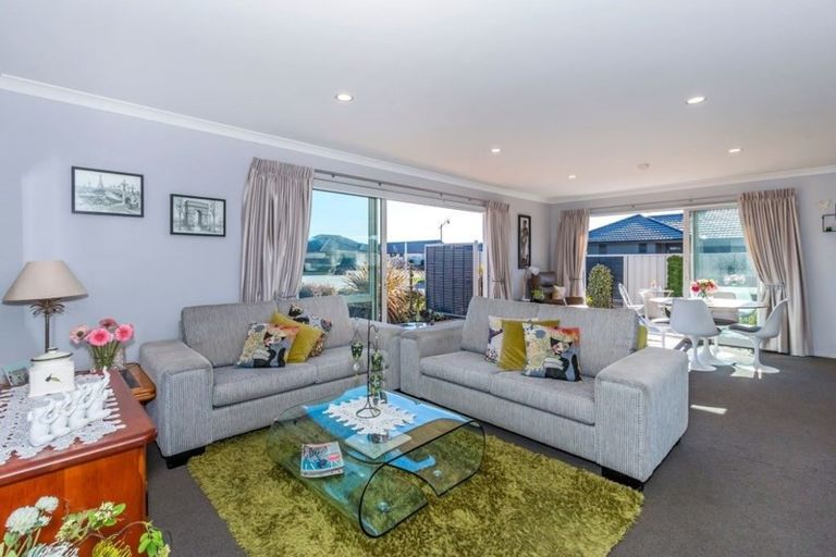 Photo of property in 5 Austen Place, Rolleston, 7614