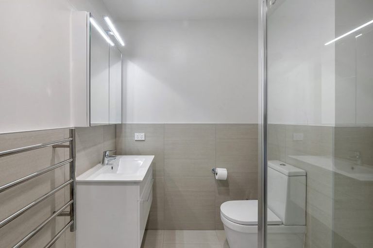 Photo of property in 208/38e Fraser Avenue, Northcote, Auckland, 0627