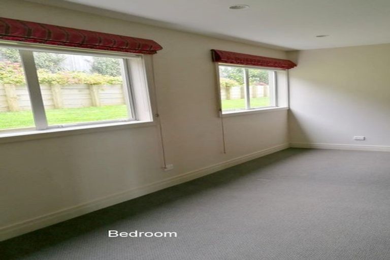 Photo of property in 18a Castor Bay Road, Castor Bay, Auckland, 0620