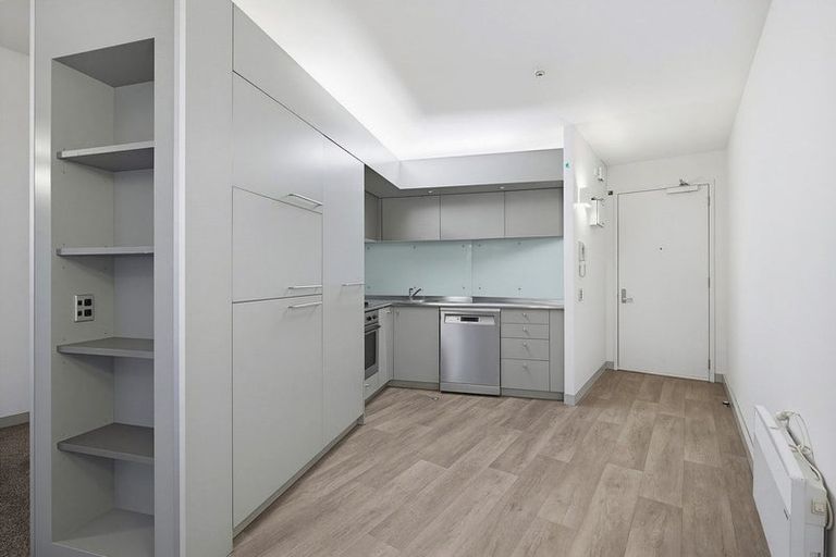 Photo of property in Gerondis Bldg Apartments, 201/60 Willis Street, Wellington Central, Wellington, 6011