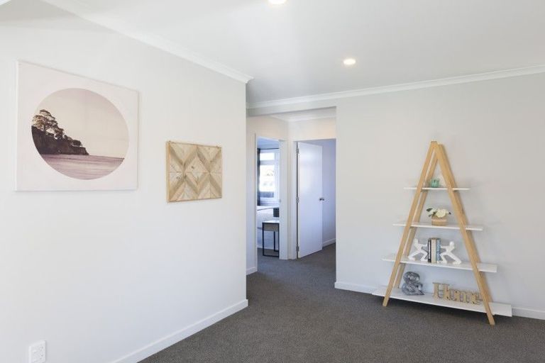 Photo of property in 17 Bluegum Road, Paraparaumu Beach, Paraparaumu, 5032