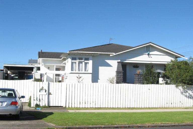 Photo of property in 1/1 James Road, Manurewa, Auckland, 2102