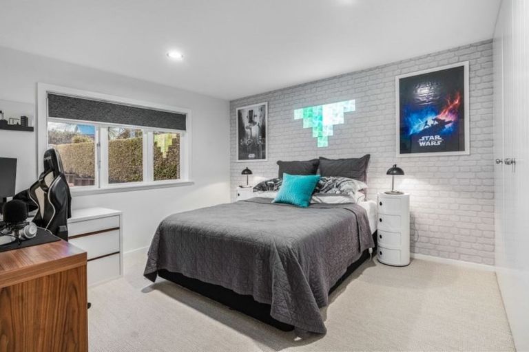 Photo of property in 12 Rame Road, Greenhithe, Auckland, 0632