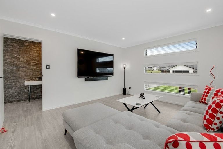 Photo of property in 23 Urumaraki Avenue, Helensville, 0800