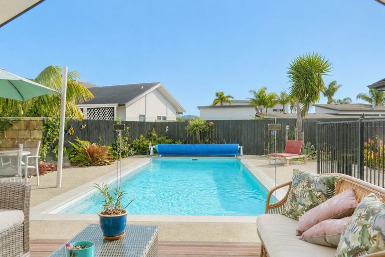 Photo of property in 3 Kelly Place, Whitianga, 3510
