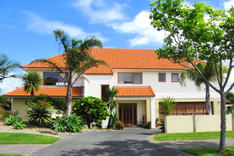 Photo of property in 32 Voyager Drive, Gulf Harbour, Whangaparaoa, 0930