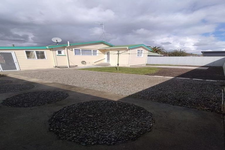 Photo of property in 143 Bartholomew Road, Levin, 5510