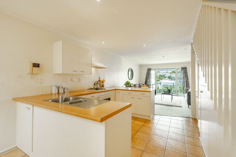 Photo of property in Grosvenor Cl, 21/6 Brown Street, Mount Cook, Wellington, 6021