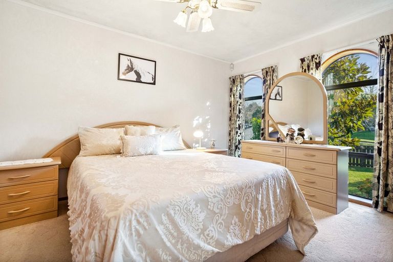 Photo of property in 12 Muscat Place, Henderson, Auckland, 0612