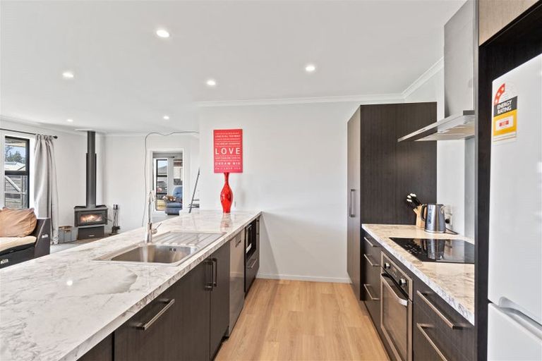 Photo of property in 16 Suffolk Drive, Kirwee, 7571