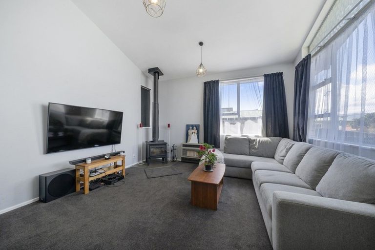 Photo of property in 5 Walton Road, Paraparaumu Beach, Paraparaumu, 5032