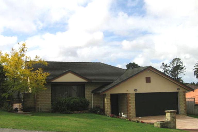 Photo of property in 22 San Valentino Drive, Henderson, Auckland, 0612