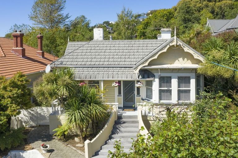 Photo of property in 52 Hazel Avenue, Caversham, Dunedin, 9012