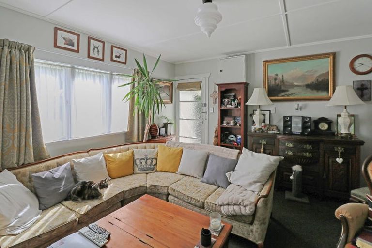 Photo of property in 68 Tawhai Street, Stokes Valley, Lower Hutt, 5019