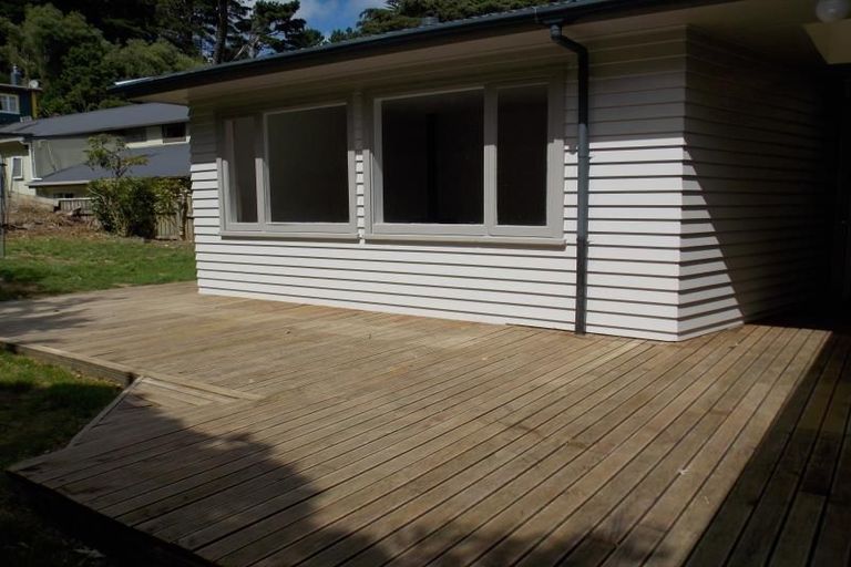 Photo of property in 142 Parkvale Road, Karori, Wellington, 6012