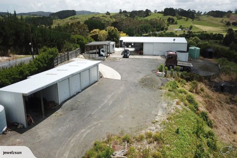 Photo of property in 25 Hull Road, Waitoki, Kaukapakapa, 0871