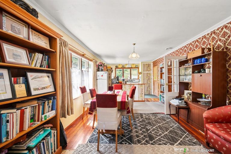 Photo of property in 70 Happy Valley Road, Owhiro Bay, Wellington, 6023