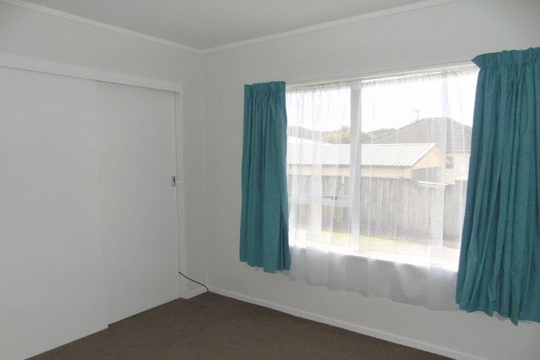 Photo of property in 83a Wainuiomata Road, Wainuiomata, Lower Hutt, 5014
