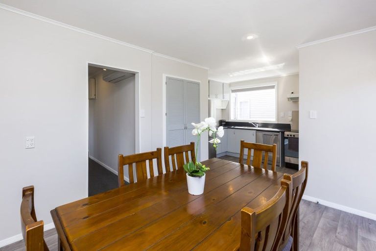 Photo of property in 77 Shakespeare Avenue, Trentham, Upper Hutt, 5018