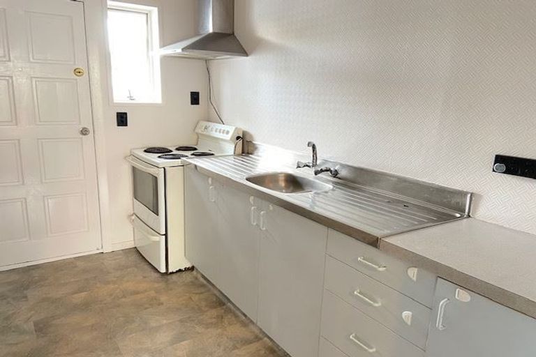 Photo of property in 2/287 Main South Road, Hornby, Christchurch, 8042