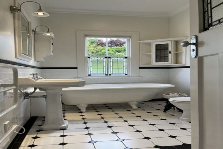 Photo of property in 124a East Street, Greytown, 5712