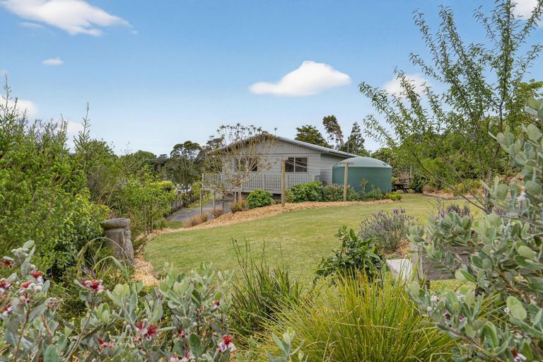 Photo of property in 1893 Paparoa Valley Road, Paparoa, 0571
