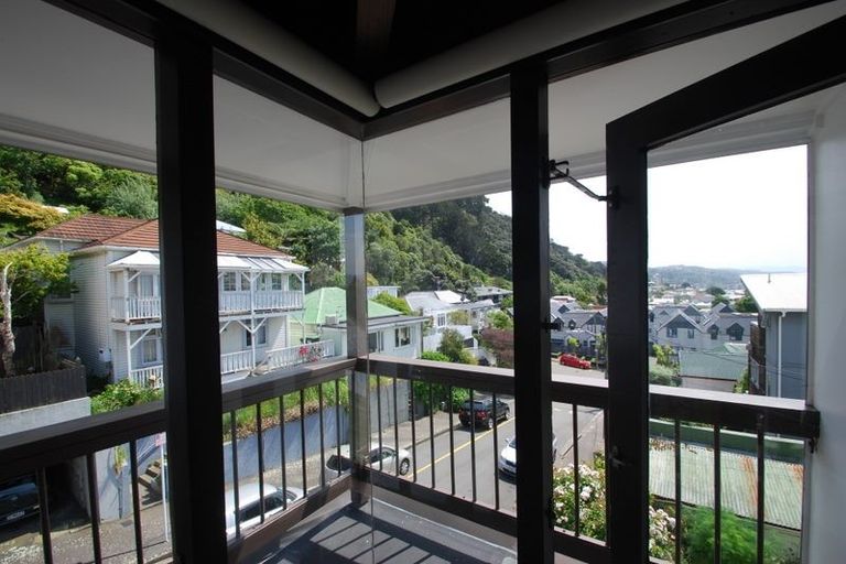 Photo of property in 9a Pitarua Street, Thorndon, Wellington, 6011