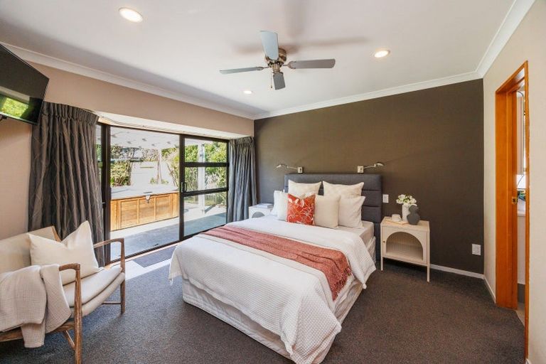 Photo of property in 7 Rosebank Avenue, Kelvin Grove, Palmerston North, 4414