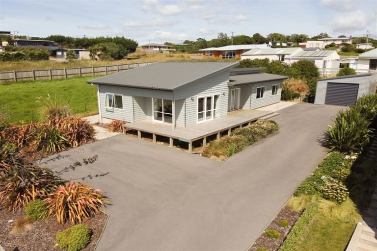 Photo of property in 12 Chambers Street, Kakanui, Oamaru, 9495