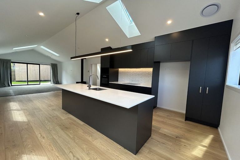 Photo of property in 63 Perendale Road, Jacks Point, 9371