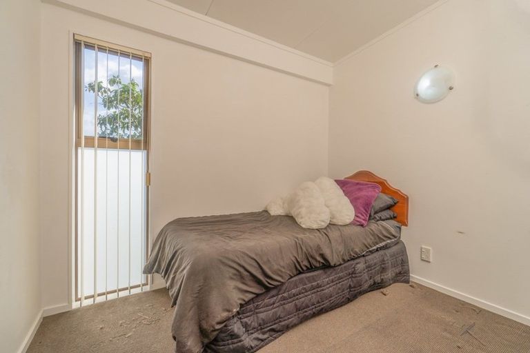 Photo of property in 12 Merlot Lane, Pukekohe, 2120