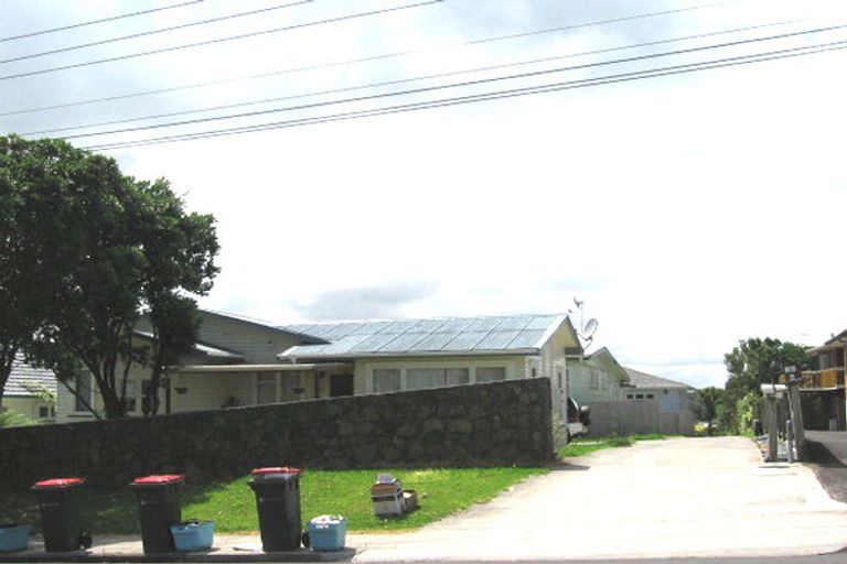 Photo of property in 1/148 Boundary Road, Blockhouse Bay, Auckland, 0600