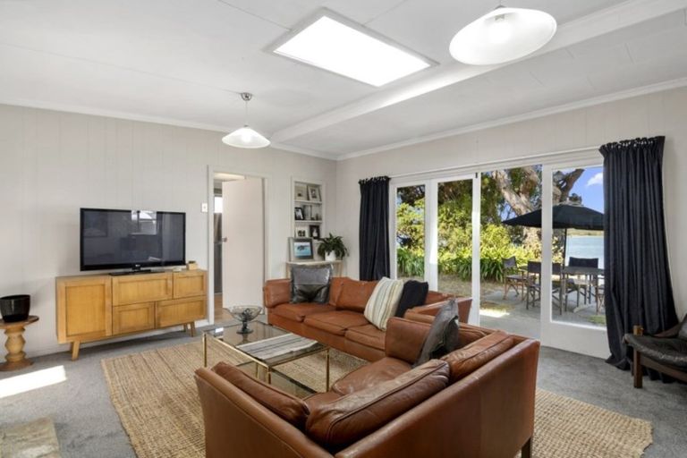 Photo of property in 361 Kina Peninsula Road, Tasman, Upper Moutere, 7173