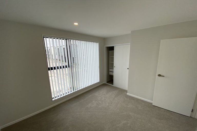 Photo of property in 15b Colin Chester Drive, Silverdale, 0932