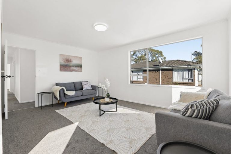 Photo of property in 7 Pushon Place, Clendon Park, Auckland, 2103