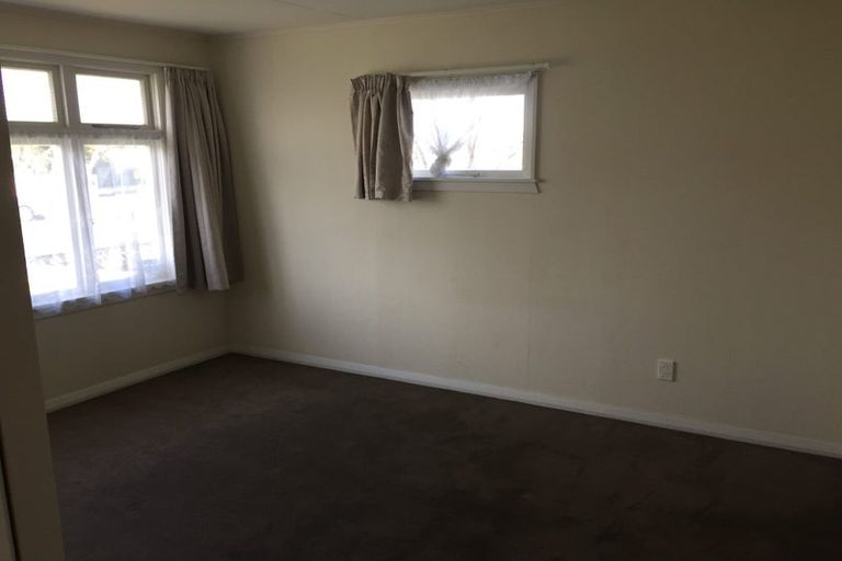 Photo of property in 15 Aberdeen Avenue, Takaro, Palmerston North, 4412