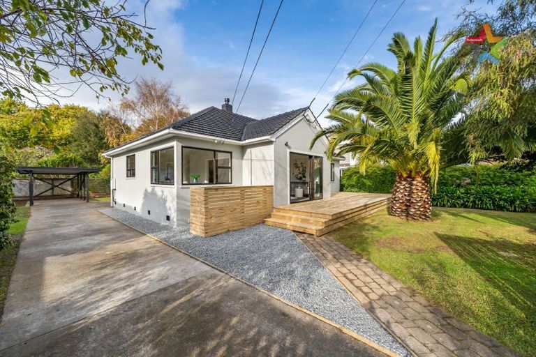 Photo of property in 15 Heretaunga Square, Silverstream, Upper Hutt, 5019