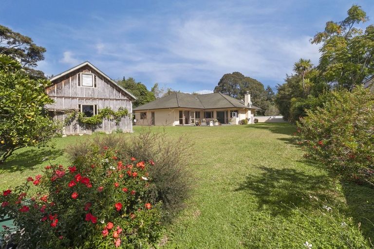 Photo of property in 31 Wicklam Lane, Greenhithe, Auckland, 0632